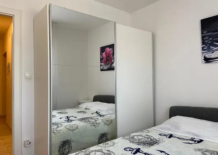 Sucidar Apartament *